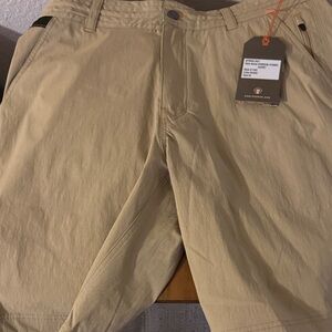 Howler Brothers Horizon Hybrid Shorts – Khaki – Size 33 – New With Tags